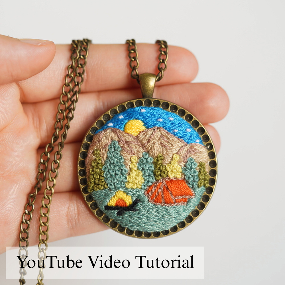 Embroidered necklace-Midnight in stars